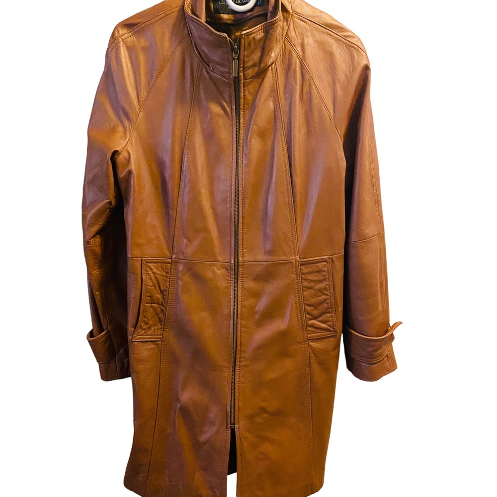 Elegant Tan Leather Jacket